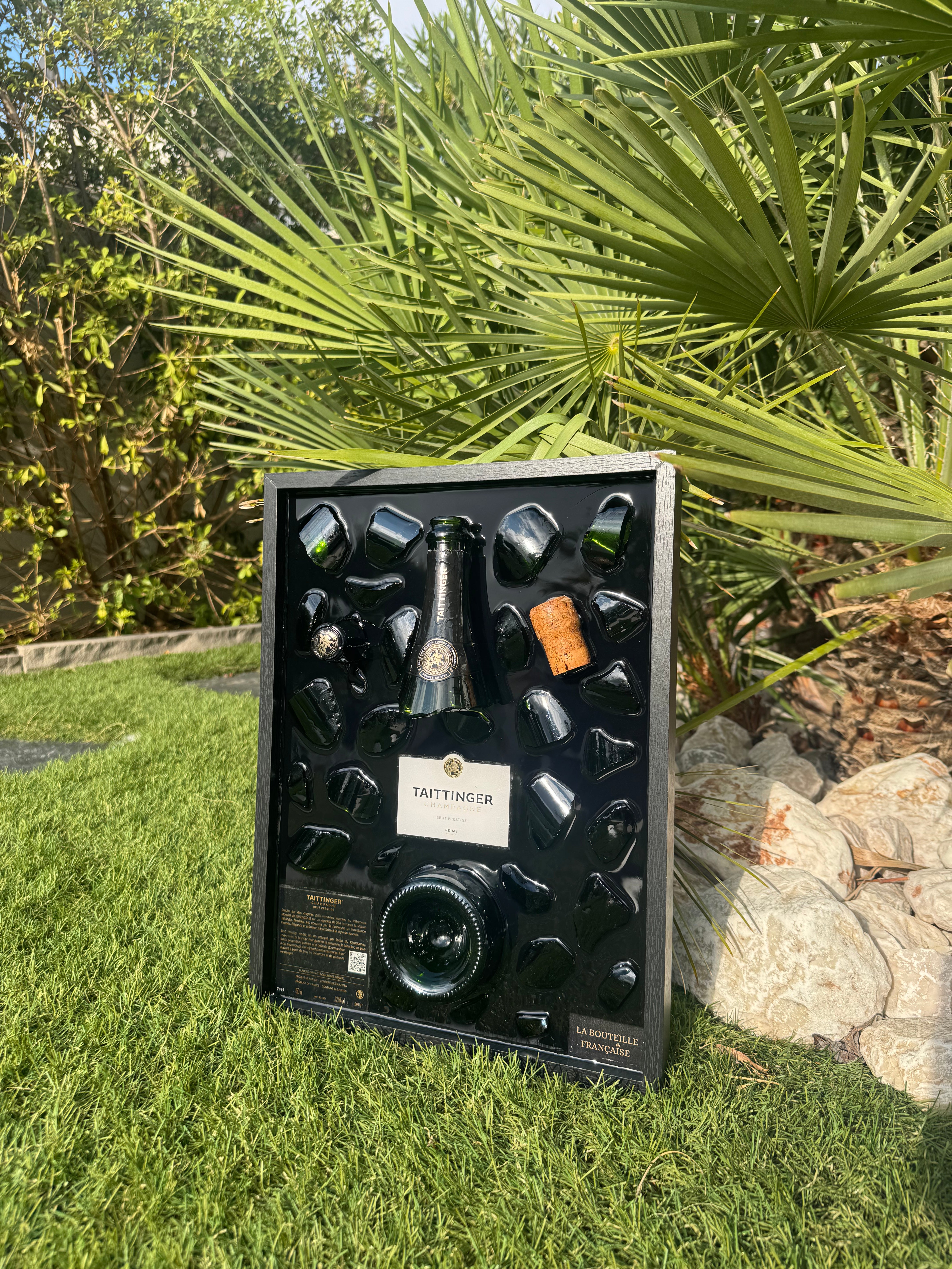 Tableau Bouteille Cassée Champagne Taittinger